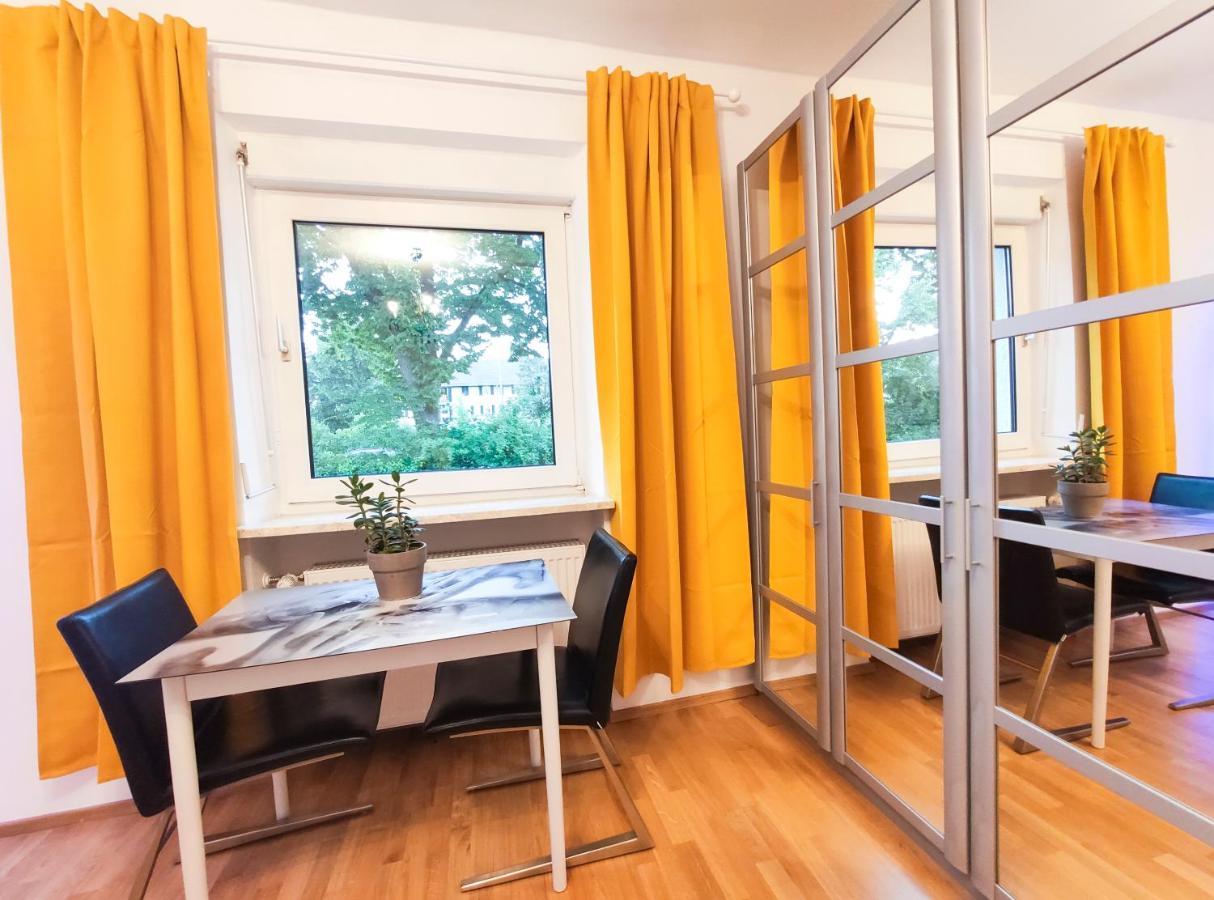 Modernes Zimmer Am Park Mit Garten, Huehner & Enten 慕尼黑 外观 照片